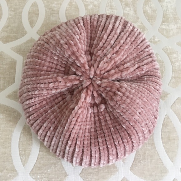*HOST PICK* Super Soft Pink Chenille Beanie | LIKE NEW - Picture 5 of 6